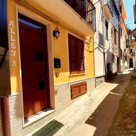 Alley 8 Scilla Dış mekan fotoğraf
